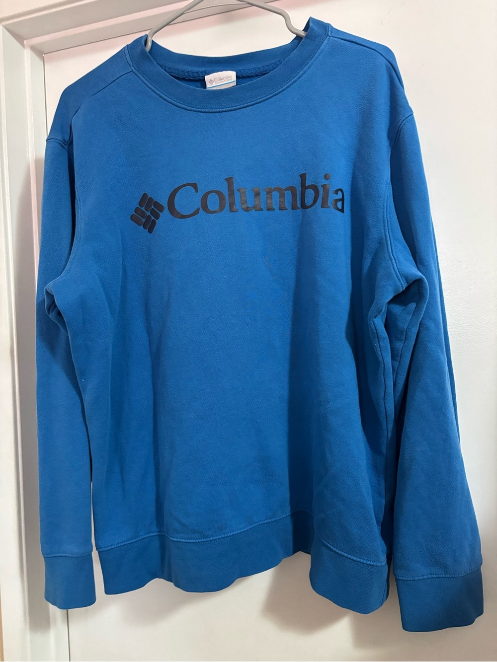 Columbia Men's Blue Logo Crewneck Sweatshirt like new